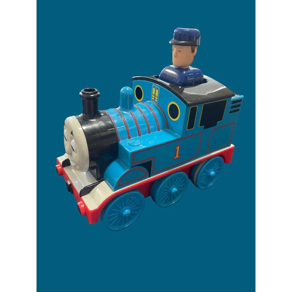 2004 TOMY Blue Black Red Thomas & Friends Push 'N Go Train Toy
